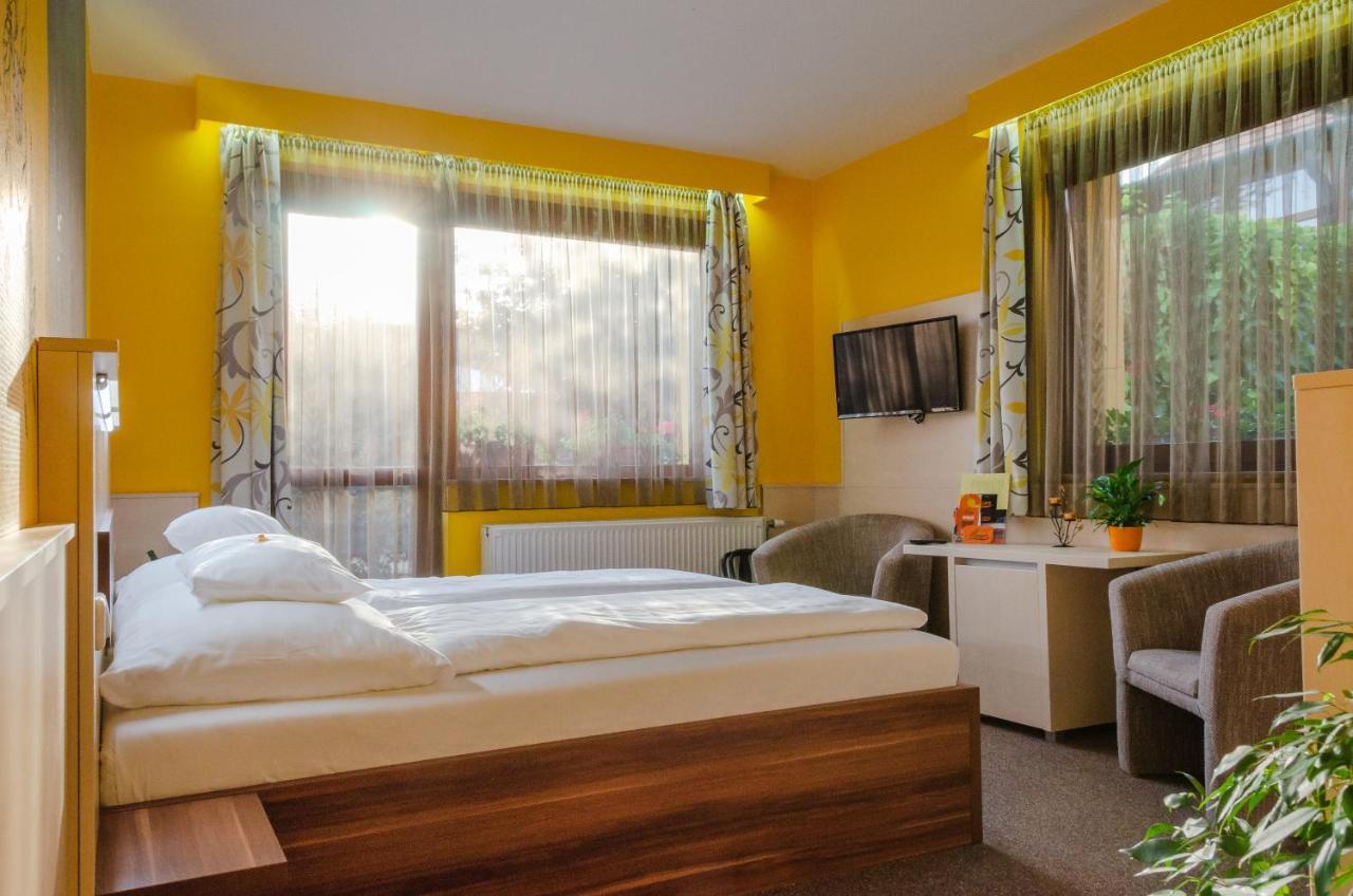 Hotel Mayer Alsooers Ngoại thất bức ảnh