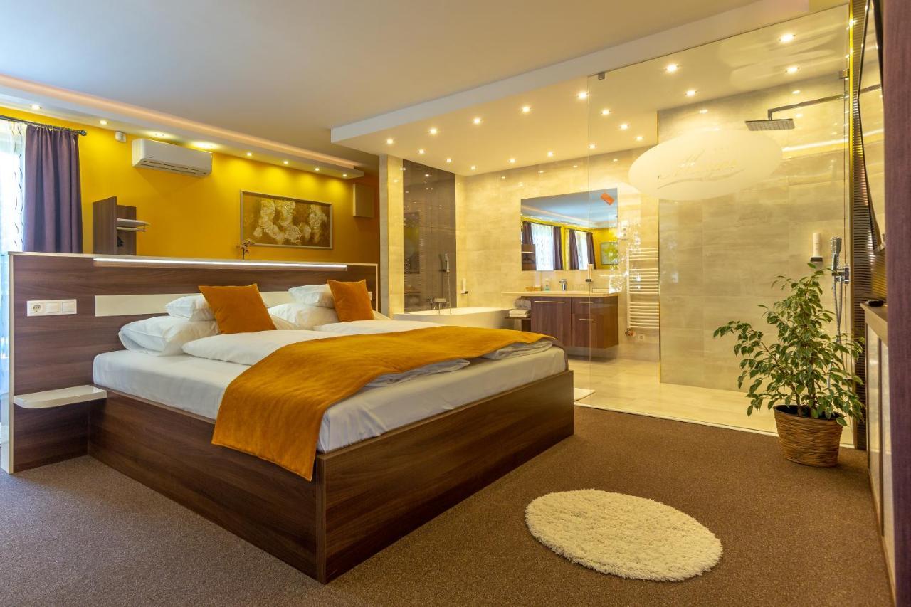Hotel Mayer Alsooers Ngoại thất bức ảnh