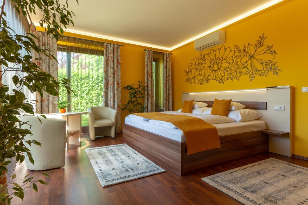 Hotel Mayer Alsooers Ngoại thất bức ảnh