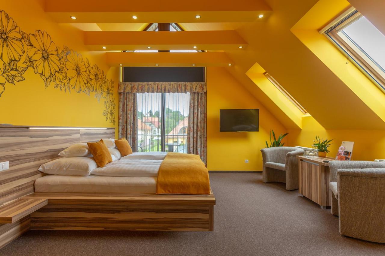 Hotel Mayer Alsooers Ngoại thất bức ảnh
