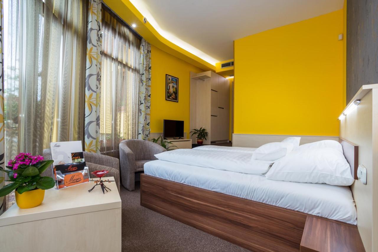 Hotel Mayer Alsooers Ngoại thất bức ảnh