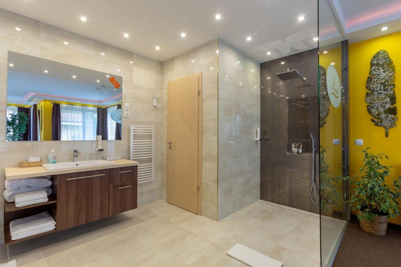 Hotel Mayer Alsooers Ngoại thất bức ảnh