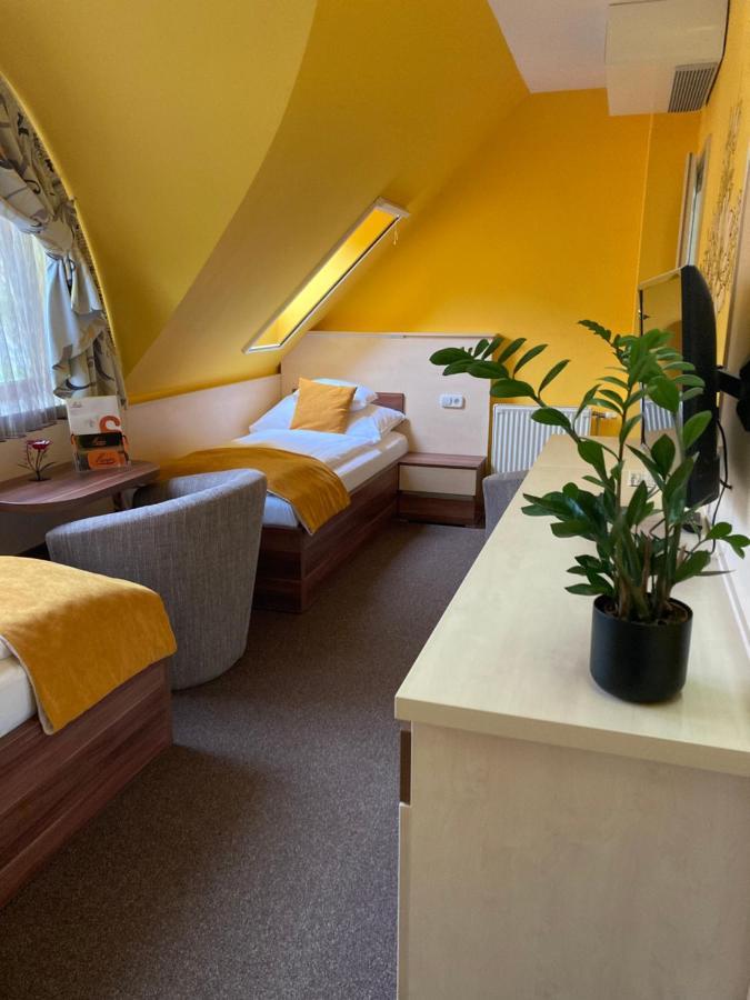 Hotel Mayer Alsooers Ngoại thất bức ảnh