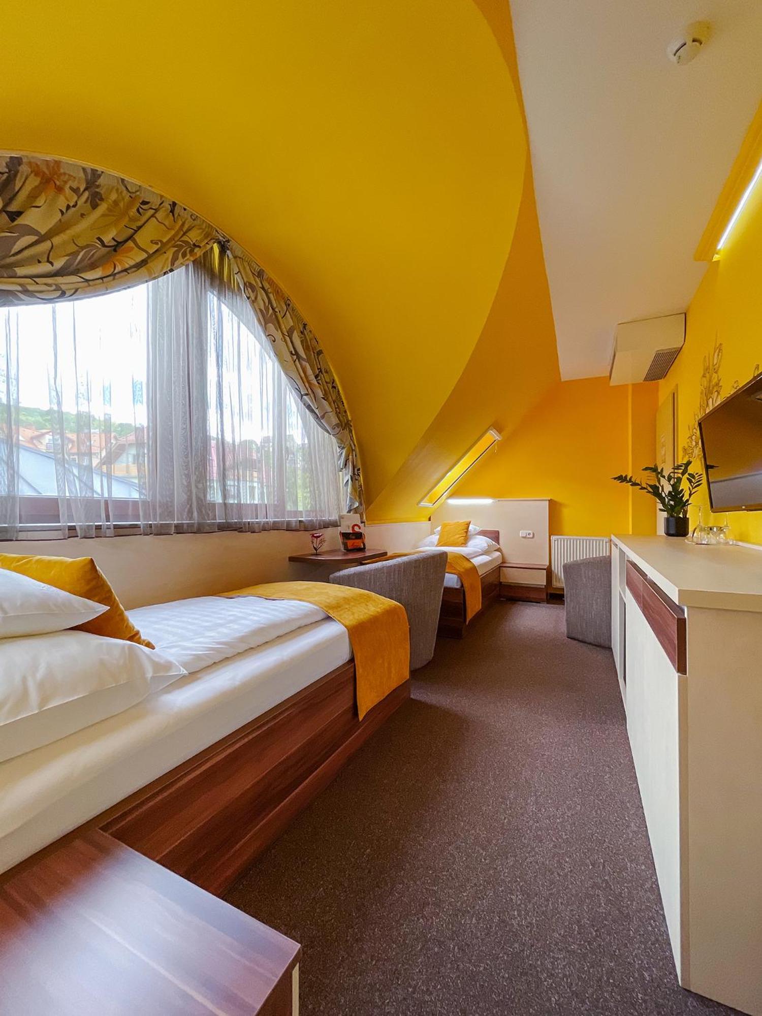 Hotel Mayer Alsooers Ngoại thất bức ảnh