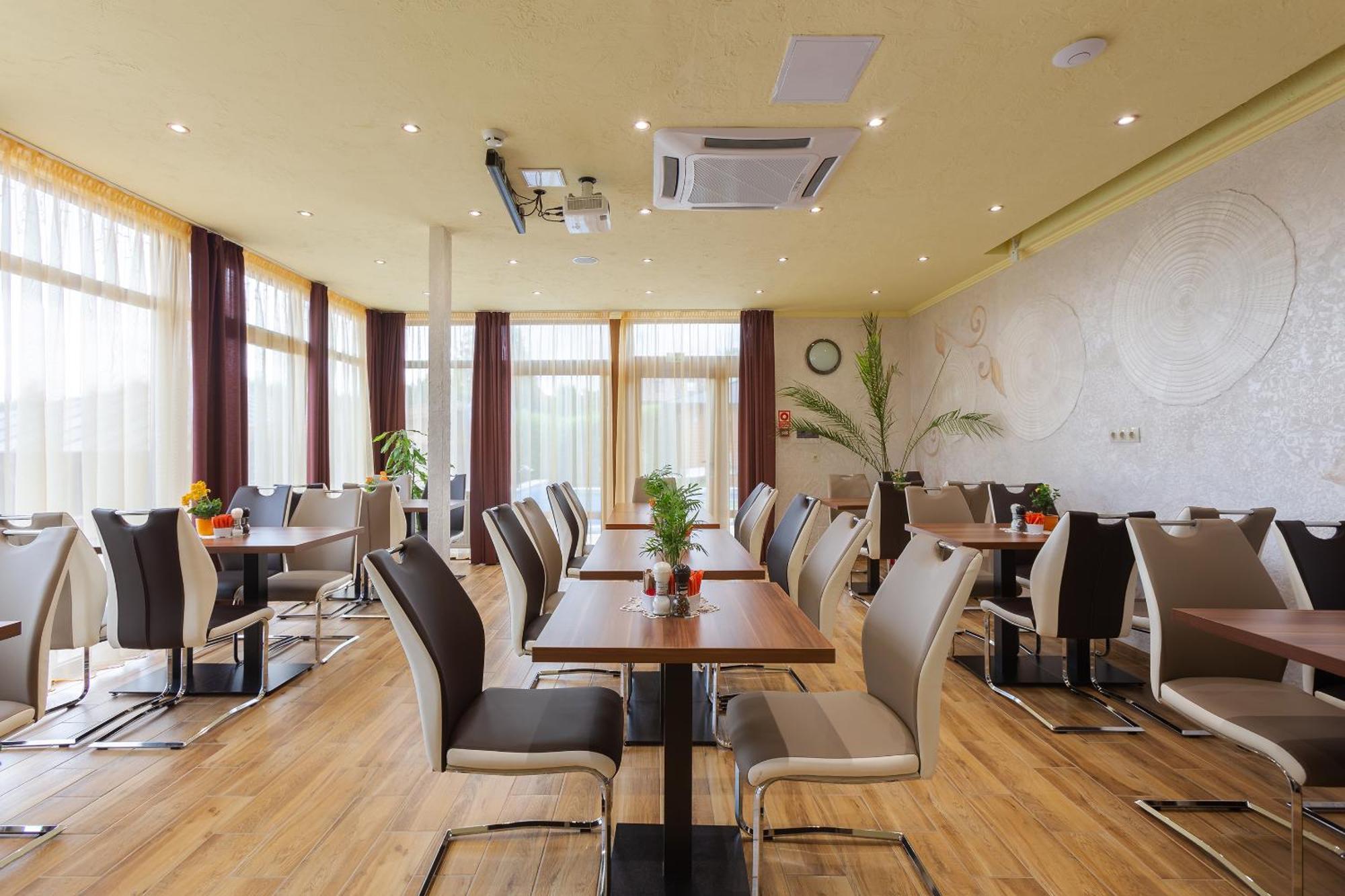 Hotel Mayer Alsooers Ngoại thất bức ảnh