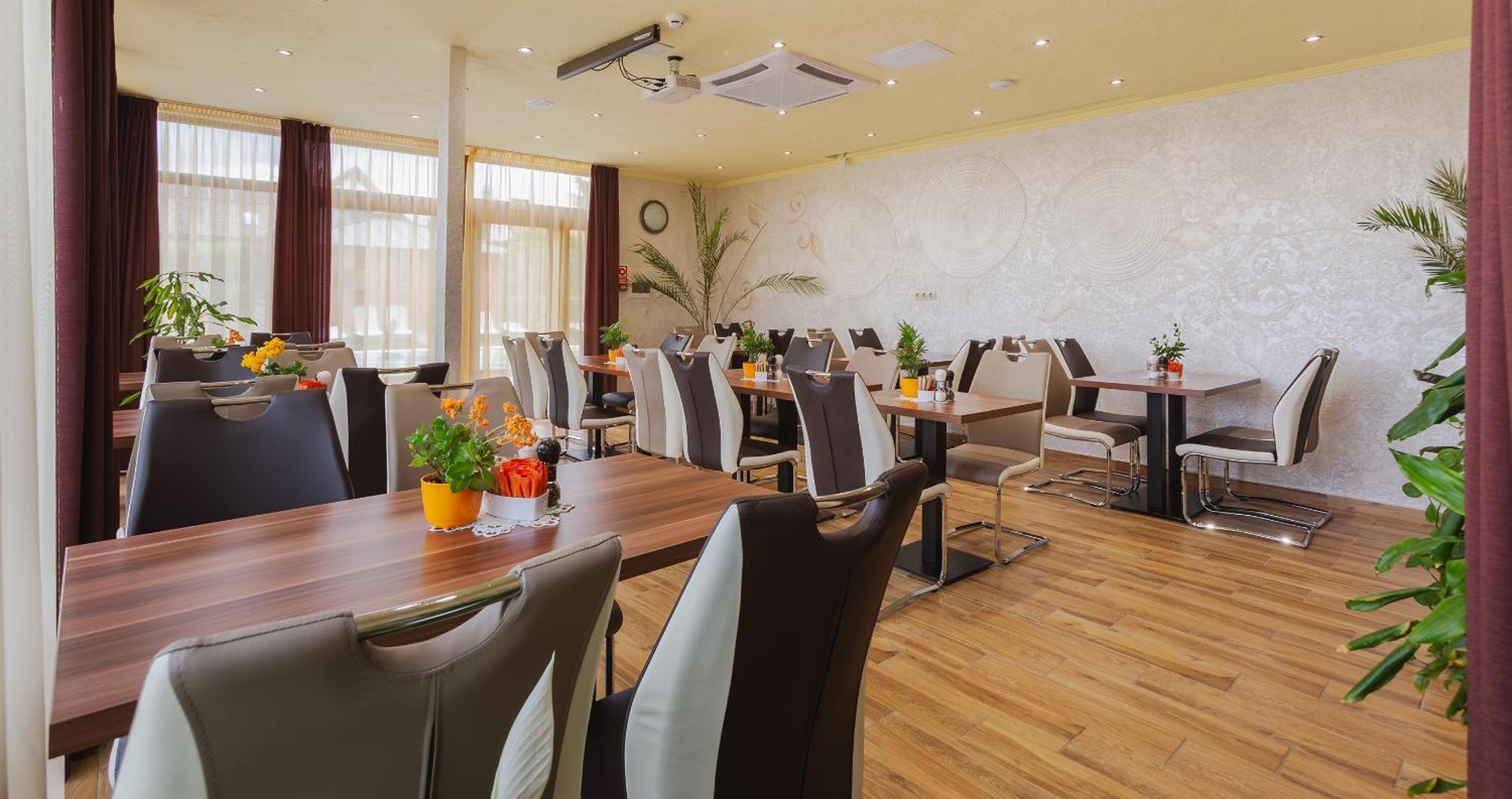 Hotel Mayer Alsooers Ngoại thất bức ảnh