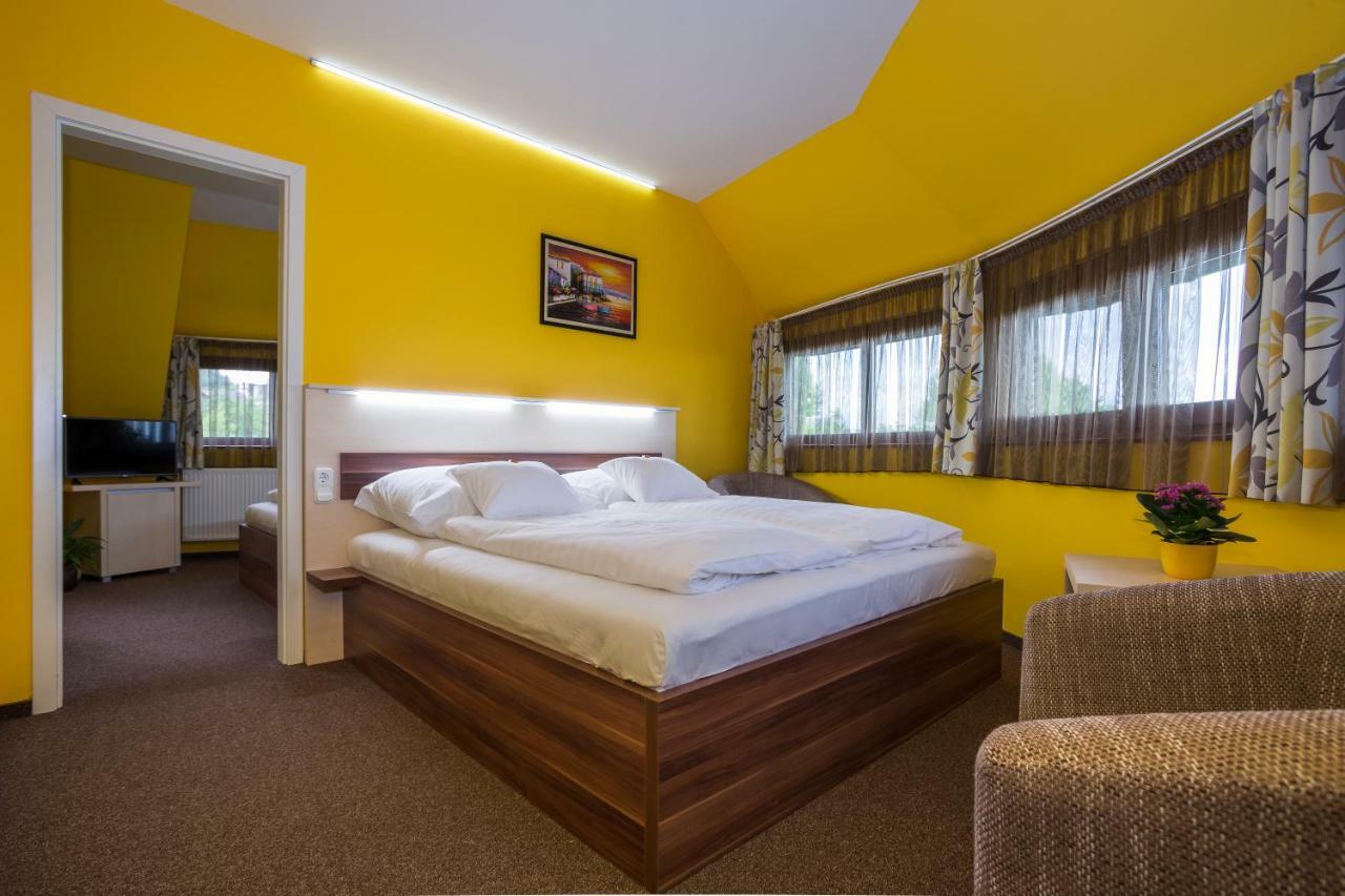 Hotel Mayer Alsooers Ngoại thất bức ảnh