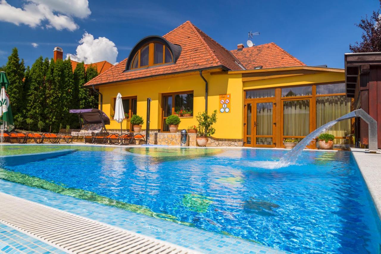 Hotel Mayer Alsooers Ngoại thất bức ảnh